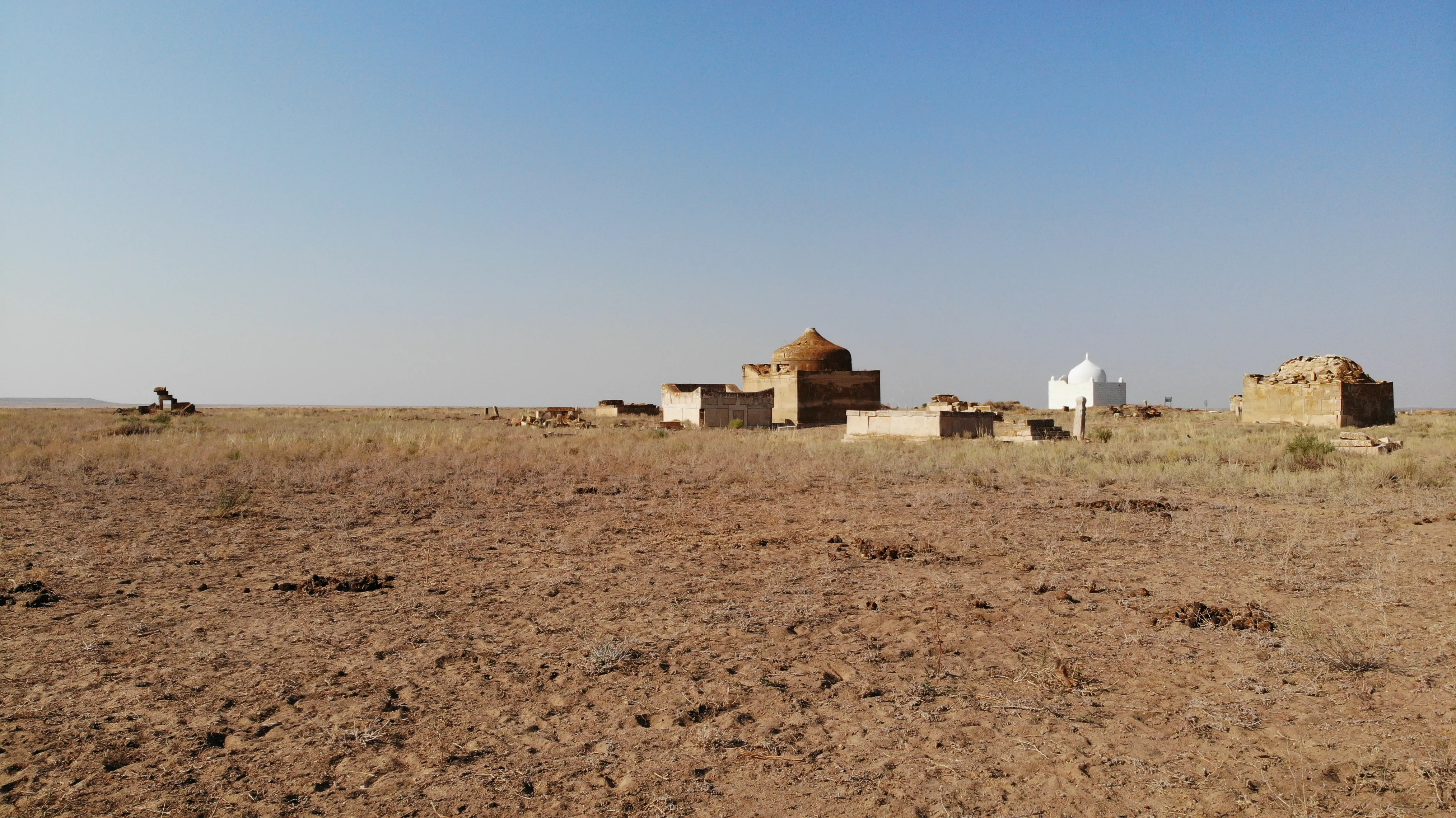 Daumshar Necropolis: Mausoleums, Saganatams, Qulpytases, and Small Architectural Forms