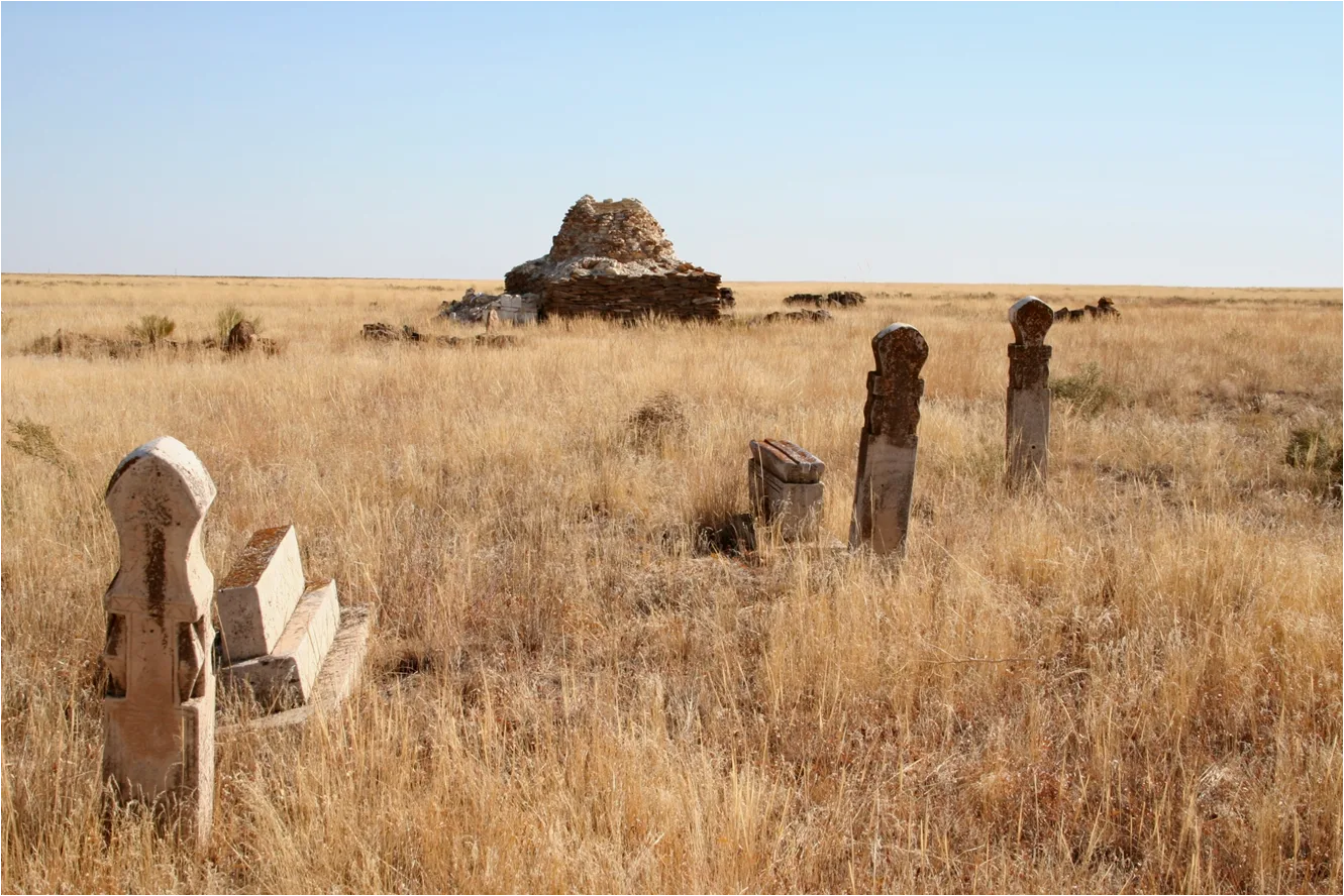 Karasakal Necropolis: Mausoleum, Saganatam, Qulpytas, and Small Architectural Forms
