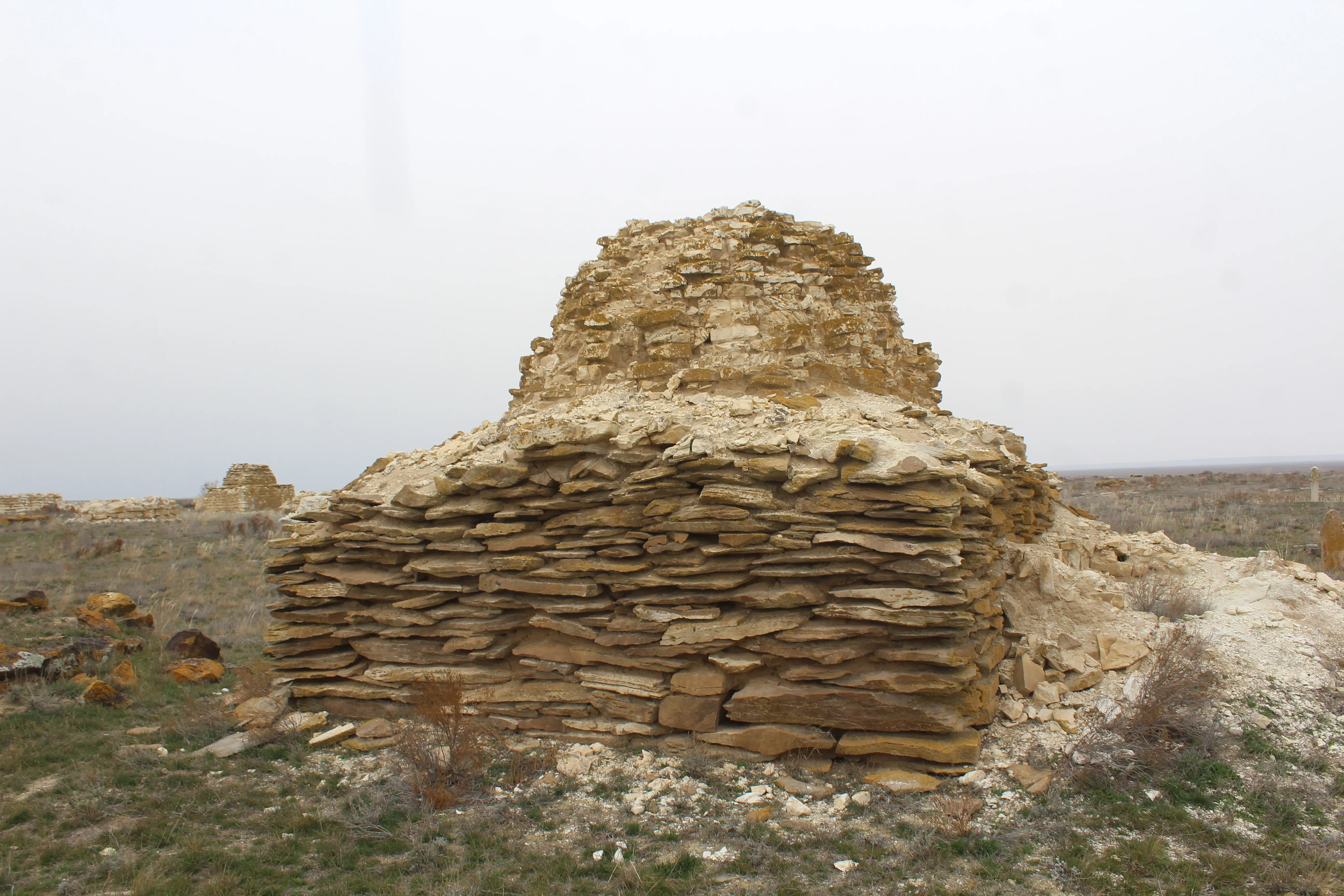 Karasakal Necropolis: Mausoleum, Saganatam, Qulpytas, and Small Architectural Forms