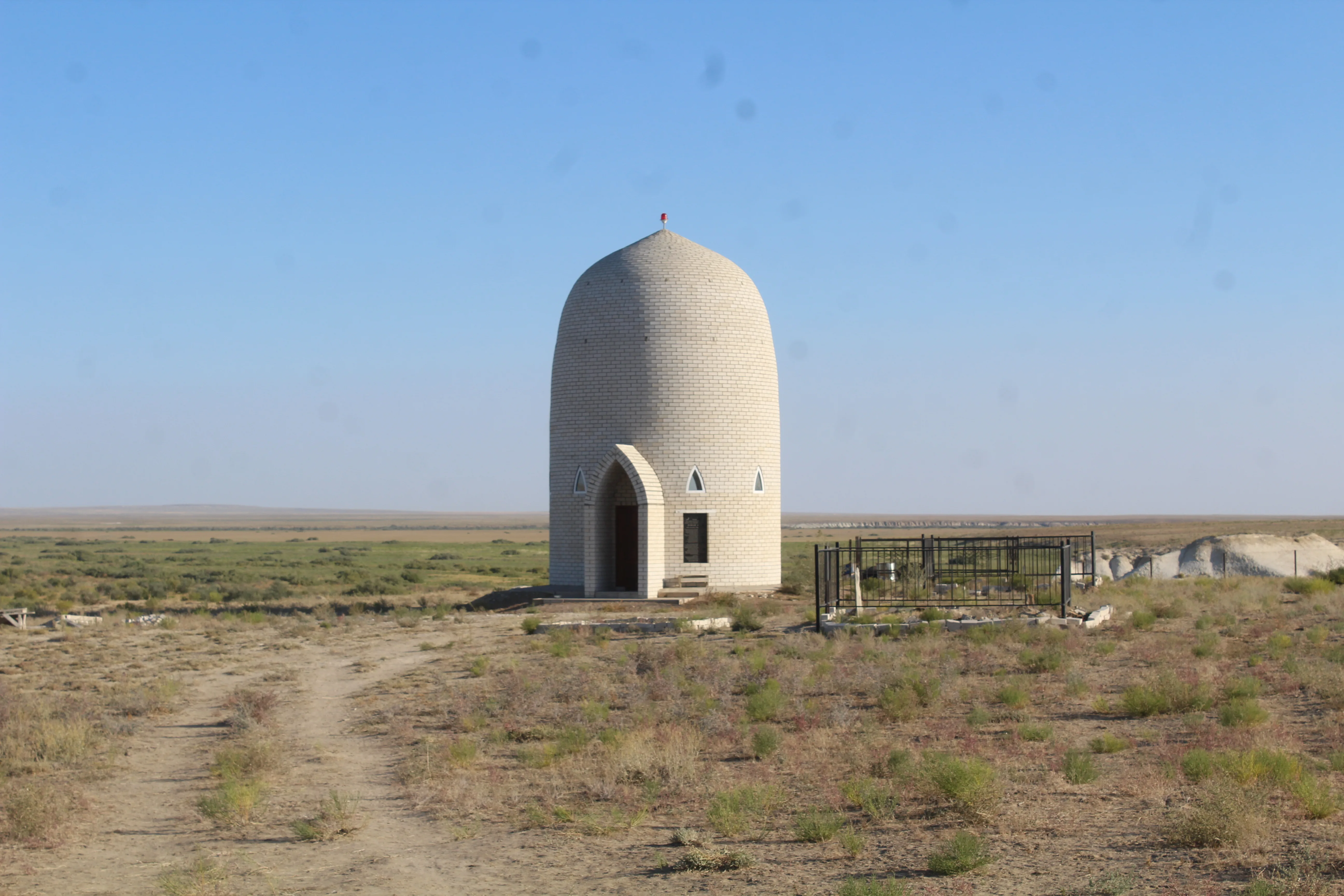 Asan Kozha Necropolis: Mausoleums, Saganatams, Qulpytases, and Small Architectural Forms