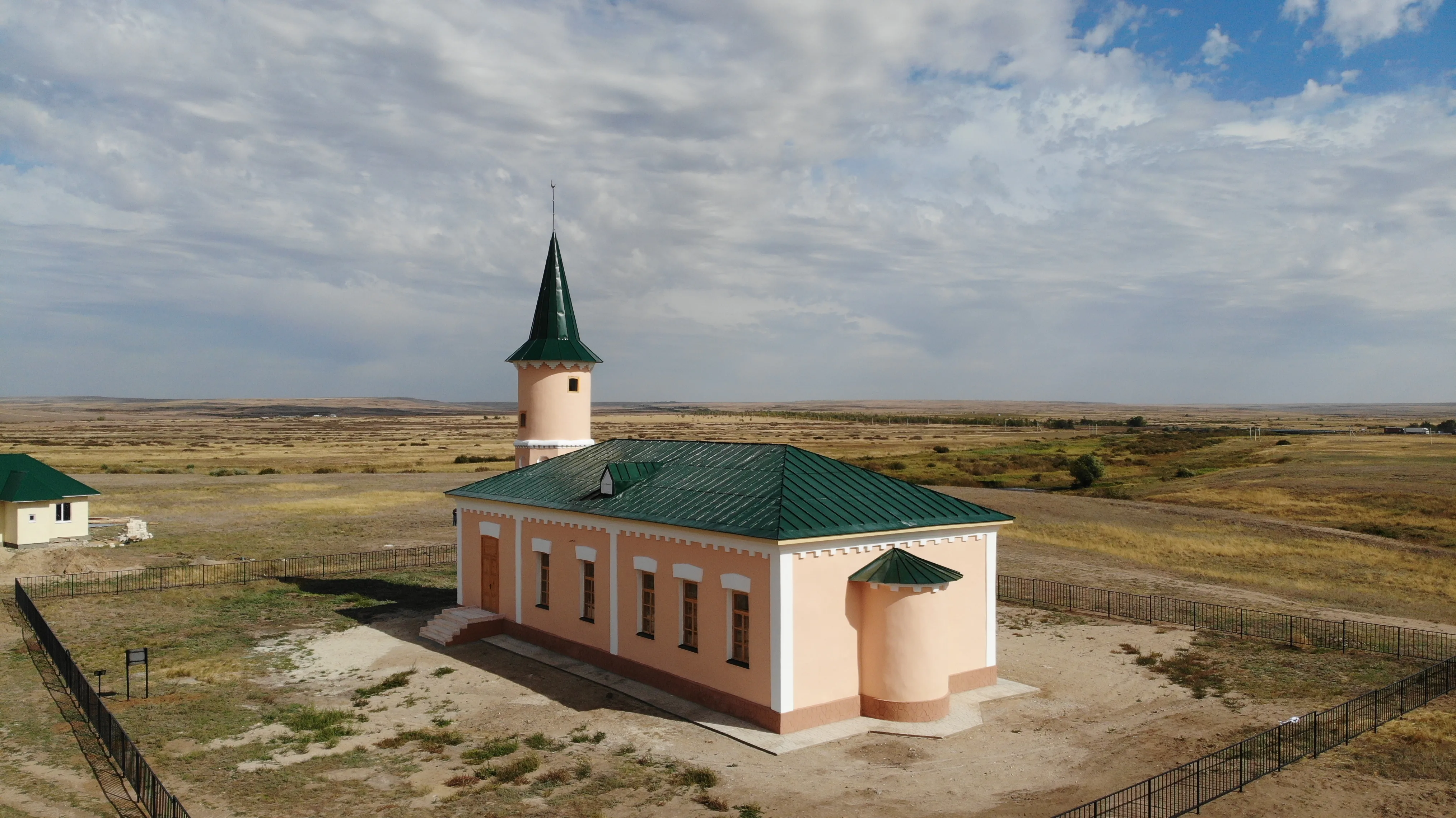 Шәкен ишан мешіті