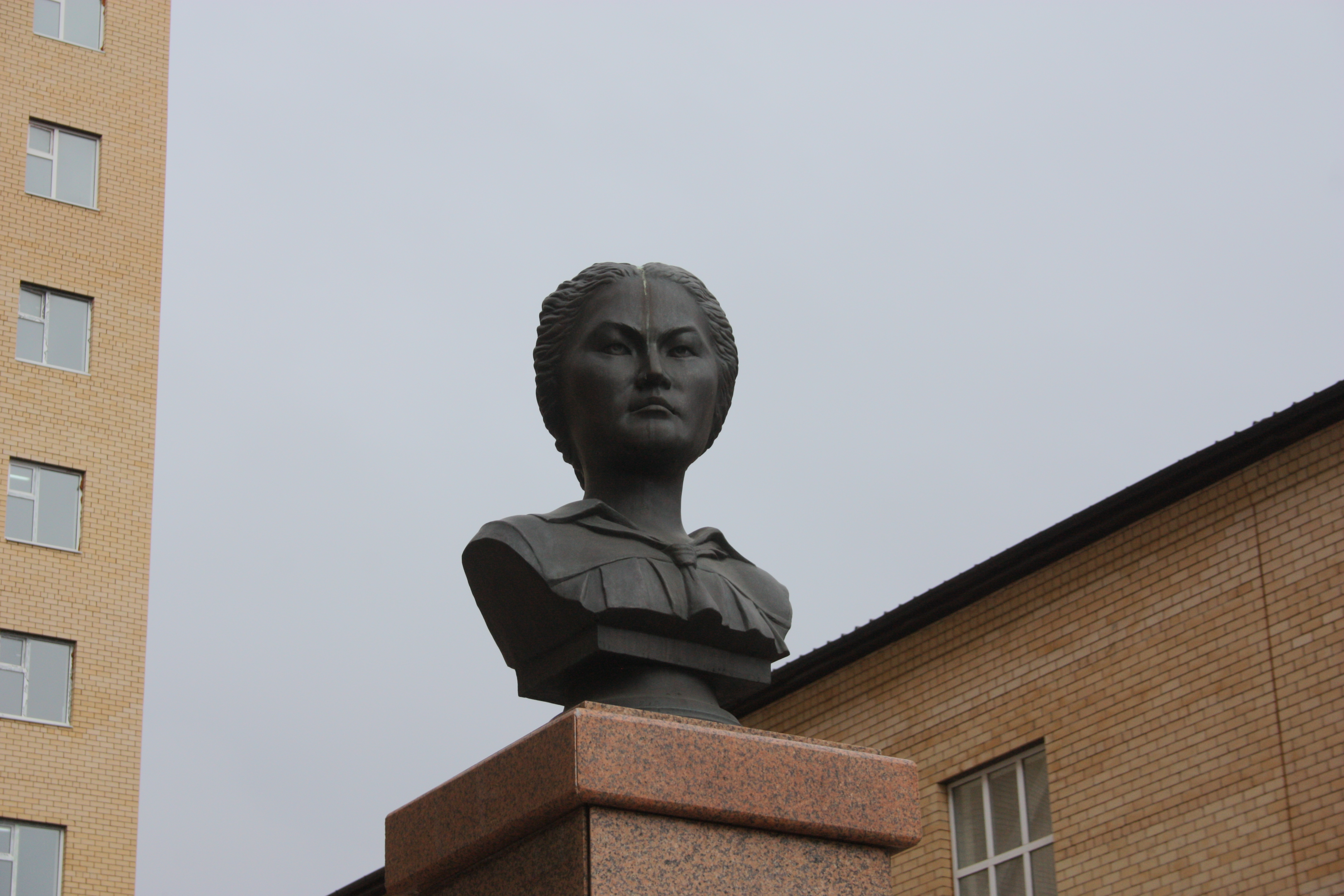 Monument to Aqqagaz Doszhanova