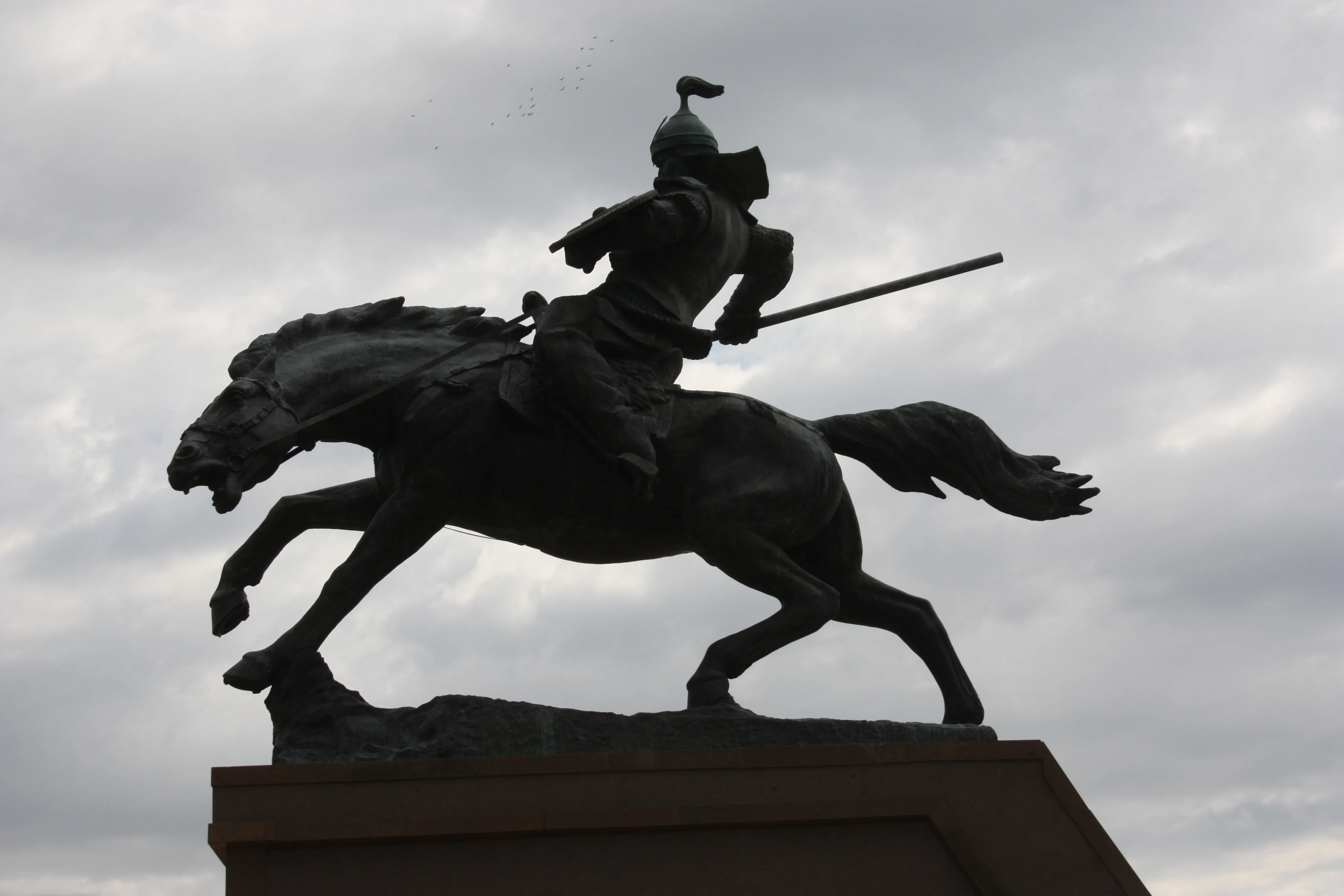 Monument to Yeset Batyr Kokiuly